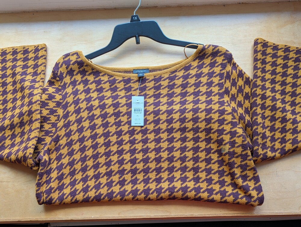 Ann Taylor Stylish Houndstooth Sweater in Brown and Gold XL
